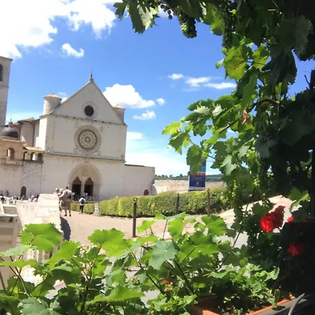 Lägenhet Le Dimore Arcangelo Giuseppe Assisi